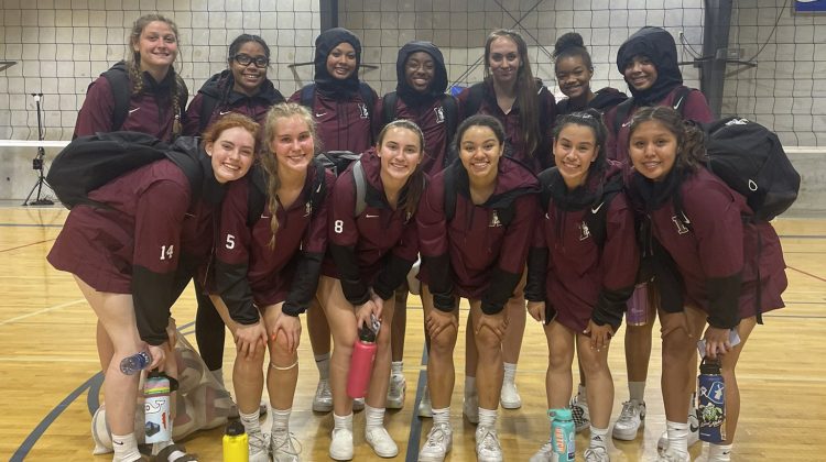 Hamilton Girls Volleyball Using Experience On Quest For Back To Back Volleyball Titles